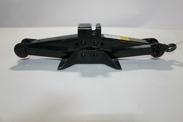 2005-2006 SAAB 9-2 AERO EMERGENCY SPARE TIRE JACK TOOL K8551 image 3