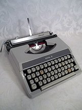 Vintage 1960&#39;s Royal Mercury Manual Typewriter Made in Japan - £188.71 GBP