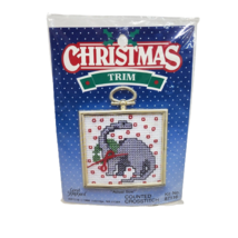 VINTAGE 1988 CHRISTMAS COUNTED CROSSTITCH DINOSAUR WREATH ORNAMENT NOS NEW - $10.26