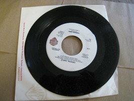 2 Crystal Gayle Promo 45s 45 Record Turning Away The Sound Of Good Bye G... - $164.41 MXN