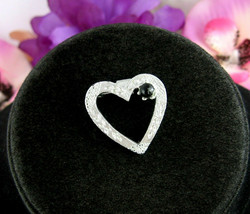 Gerry&#39;s BLACK Bead HEART PIN Vintage Brooch Silvertone 1&quot; Love Leaves Dots - £7.74 GBP