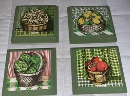 Set of 4 Vintage Toni Evins Marks Plaques Wall Hangings Fruit Vegetable ... - €18,94 EUR Set of 4 Vintage Toni Evins Marks Plaques Wall Hangings Fruit Vegetable ... - €18,94 EUR