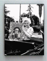 Framed Marilyn Monroe holding Pokemon with faux signed autograph Limited Edition - £14.26 GBP
