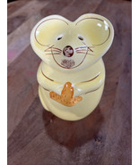 Mouse Grated Cheese Shaker Vintage 5.5&quot; Beige Brown Yellow with Stopper EUC - $14.03