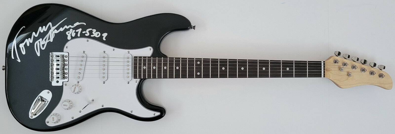 Tommy Tutone signed electric guitar COA 867-5309 Jenny exact proof star autograph Tommy Tutone signed electric guitar COA 867-5309 Jenny exact proof star autograph