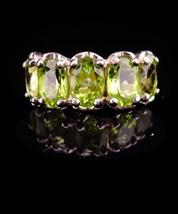 5CT peridot ring / Cocktail Ring / Vintage Sterling Silver ring /  Size 5  1st a - £114.10 GBP