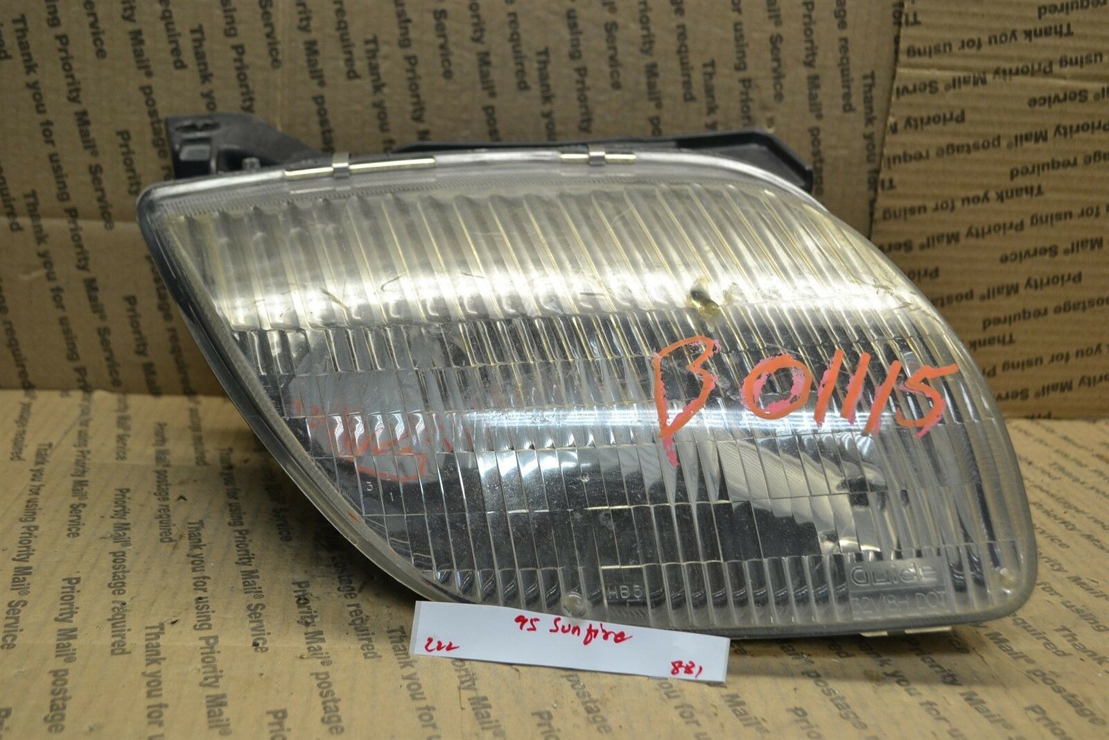 1995-2002 Pontiac Sunfire Right Passenger OEM Head Light 222-8b1 - $9.49