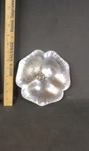 Vintage 1940&#39;s Wrought Hammered Aluminum Rose Shaped Candy Dish - £3.47 GBP