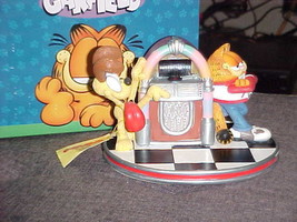 Musical Garfield &amp; Odie Rock Around The Clock Figurine Tag and Box Rare - £116.78 GBP