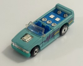 Vtg Hot Wheels  1990 Ultra Hot Blue Beats Car  - $2.47