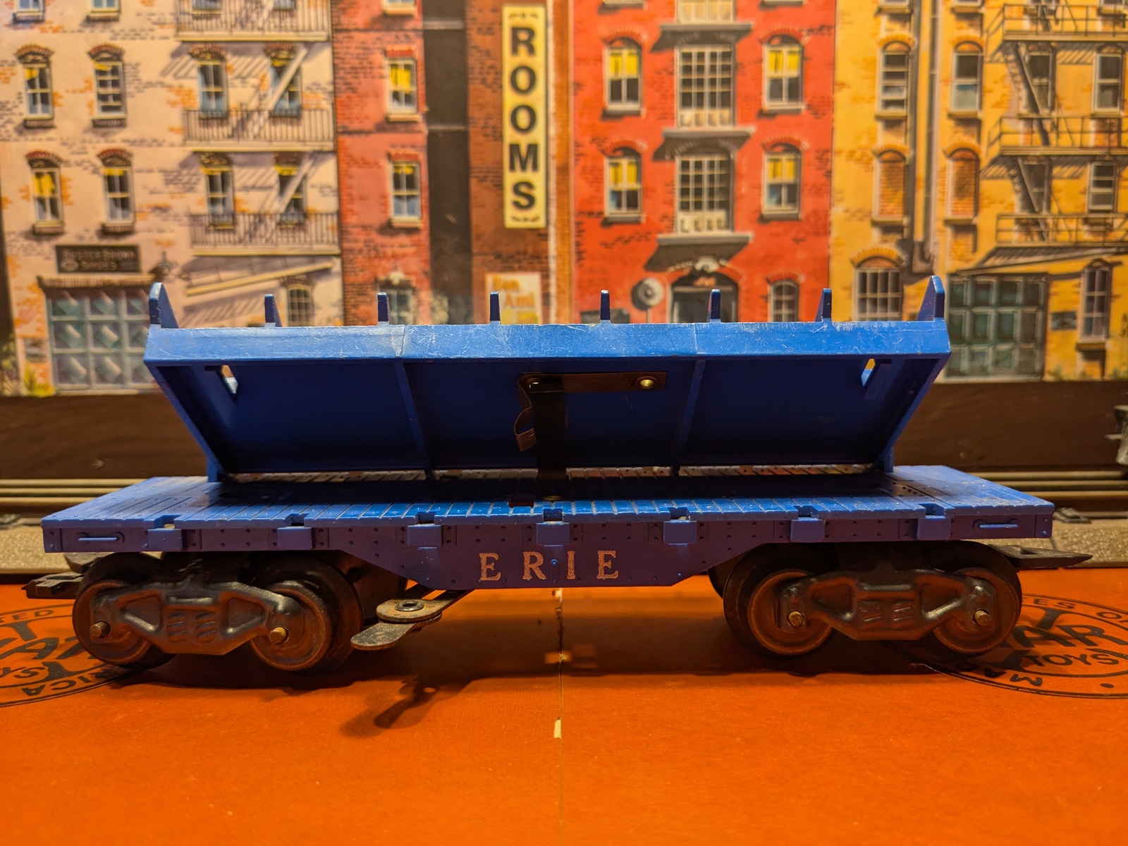 Marx Trains Used  #05594F  Plastic ERIE Tilt Log Car  Blue w/White Letter Item image 3