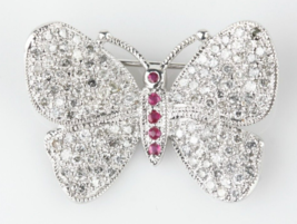 14k Bianco Farfalla Oro Pavé di Diamanti Spilla Con Ruby Accenti Tdw = 1.87 KT - £1,048.80 GBP