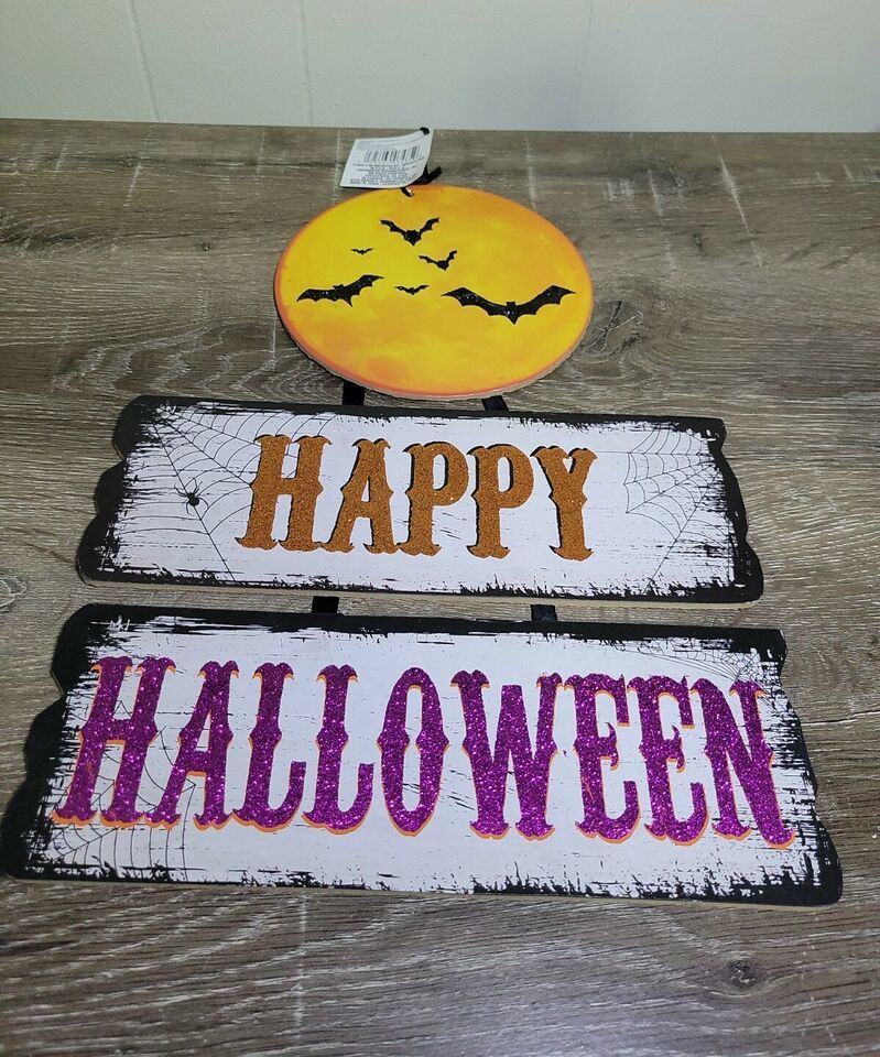 Happy Halloween Hanging Wall Decor Signs Full Moon Black Bats Flying Glitter