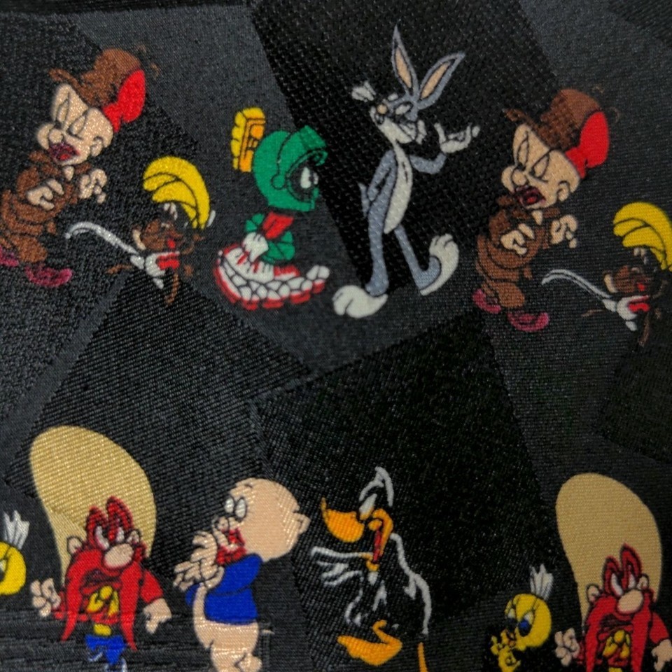 Vintage 1995 Looney Tunes Bugs Bunny Daffy Duck Taz Novelty Silk Necktie Item image 2