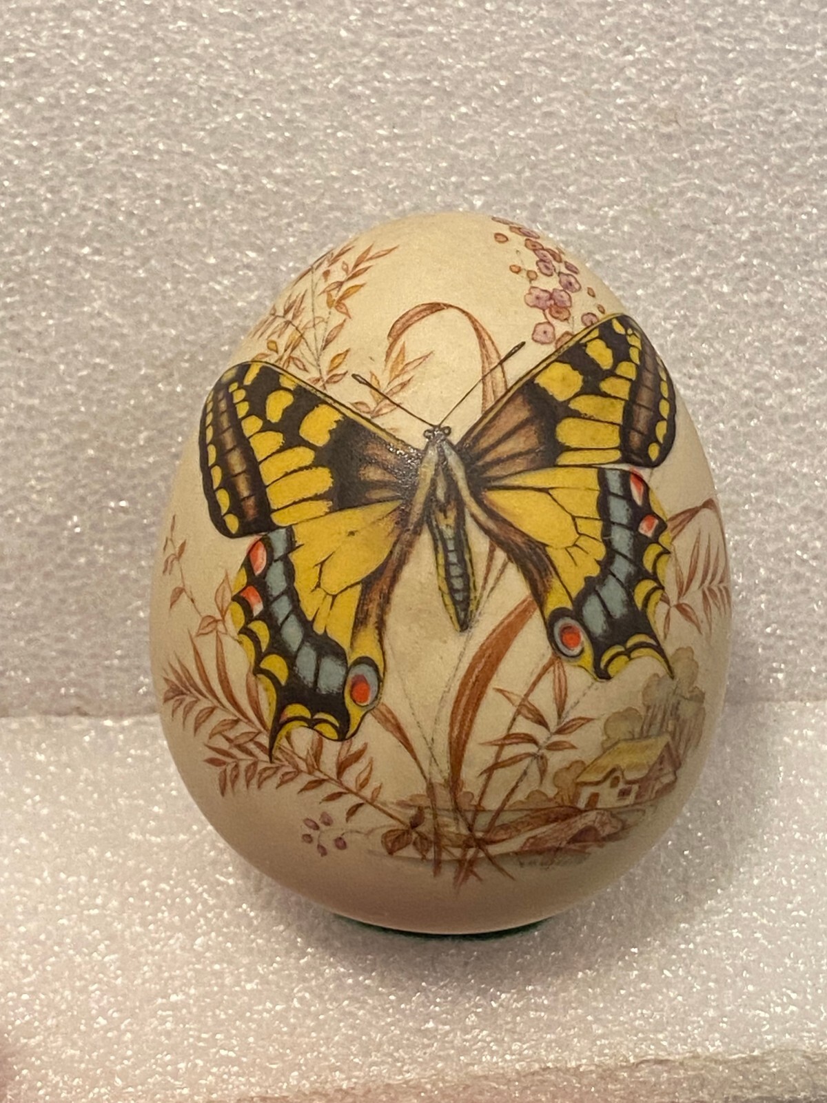 Egg Shaped Butterfly Decorated Ceramic 2.75&quot; X  2.25&quot; *Pre-Owned/No Base... - $12.99