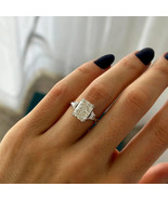 4 Carat Radiant Cat E VVS2 Lab Grown Diamond Three Stone Ring in 14k Whi... - $50,678.40 MXN