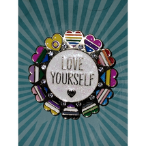 Love yourself vintage round heart brooch - £16.61 GBP