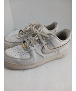 Custom Nike Wmns Air Force 1 &#39;O7 ESS Metallic Gold Size 10 Need Insoles - $386.27 MXN