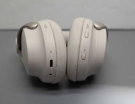 Bose QuietComfort Ultra Wireless Bluetooth Headphones - White Smoke READ image 3