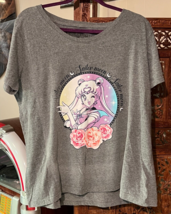 Sailor Moon  Naoko Takeuchi T Shirt women size 1 - $19.80