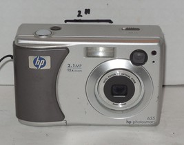 HP PhotoSmart 635 2.1MP Digital Camera - Silver Tested Works - £26.03 GBP