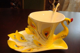 Beautiful cup and saucer from the Peacock Collection, cup ,saucer and spoon orig - £99.46 GBP