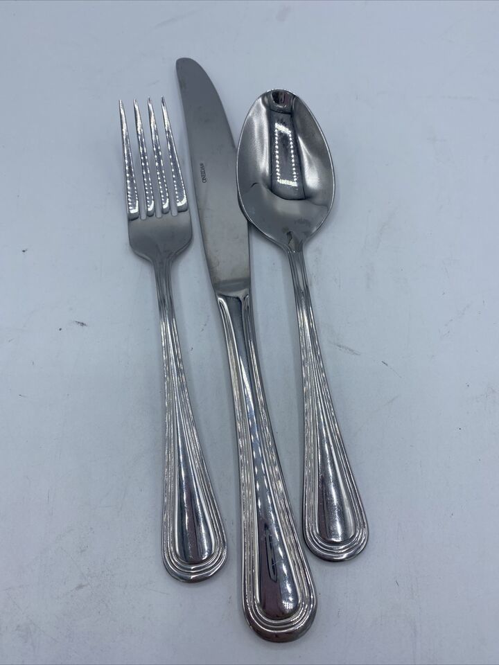 Oneida NN-16  Stainless Silverware Flatware 18/8 Rim Design 3 Piece Setting - $7.92