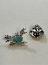 Vintage Native American Sterling Silver And Inlay Turquoise Roadrunner Pin - $439.36 MXN