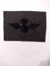 WW2 AVIATION ORDNANCEMAN SLEEVE INSIGNIA - BLACK ON GREEN WOOL MATERIAL ... - $9.00