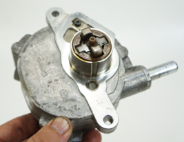 2012-2015 mercedes w204 c250 slk250 e250 engine motor brake vacuum pump oem - $107.74