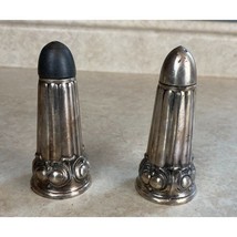 Vintage Tudor Plate S.P Lead 403 Salt And Pepper Shaker Set - $9.89