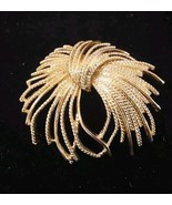 Cordellia Flower Mirador Monet Gold Plated Brooch Pin Textured 2.5&#39;&#39; - $266.09 MXN