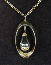 Mcm Teardrop In Oval Pendant Vintage Necklace Signed Lisa Goldtone 24&quot; Chain - £13.52 GBP