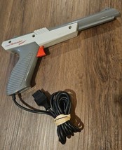 Vtg 1985 Authentic Official Nintendo Nes Zapper Gun ~Grey~ NES-005 (Duck Hunt) - £21.34 GBP