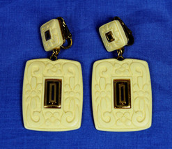 VTG 1960s Clip On Crown TRIFARI Dangle Earrings Ivory Color Plastic Carved Look - £100.48 GBP