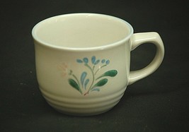 Old Vintage Yamaka Fascino Stoneware Coffee Mug Tea Cup w Floral Design Japan - $8.90