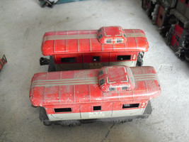 Lot of 2 Vintage 1950s O Scale Worn Marx Tin NYC 20102 Caboose Cars - £13.99 GBP