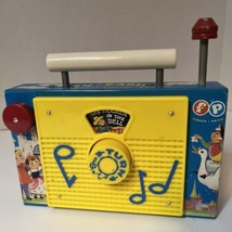 Fisher Price 2009 Farmer in the Dell TV Radio Music Box Works Wind Up  - $8.15