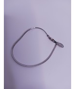 Silvertone Herring Bone Bracelet 7&quot; Marked - $218.62 MXN