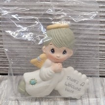 Precious Moments Angel Pin Brooch There&#39;s A Welcome Here 1992 Vintage - £7.95 GBP