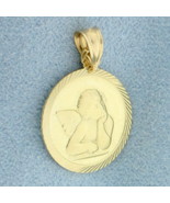 Angel Cherub Medallion Pendant in 14k Yellow Gold - €182,30 EUR