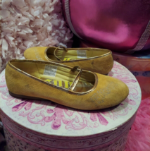 KITSON Genuine Suede Yellow Maryjane Ballet Flats Shoe 7.5 Party Office Casual - £13.58 GBP