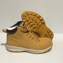 Nike Men’s Manoa leather hiking boots size 12 us - $148.45