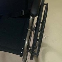 TLKL Wheelchairs-Foldable for Easy Transport image 3