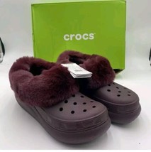 Crocs Furever Crush Lined Platform Clogs Womens Size 10 Dark Cherry 208446-6WD - £47.08 GBP