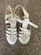 Breckelles White Wedge Sandals 8 1/2 - $19.99