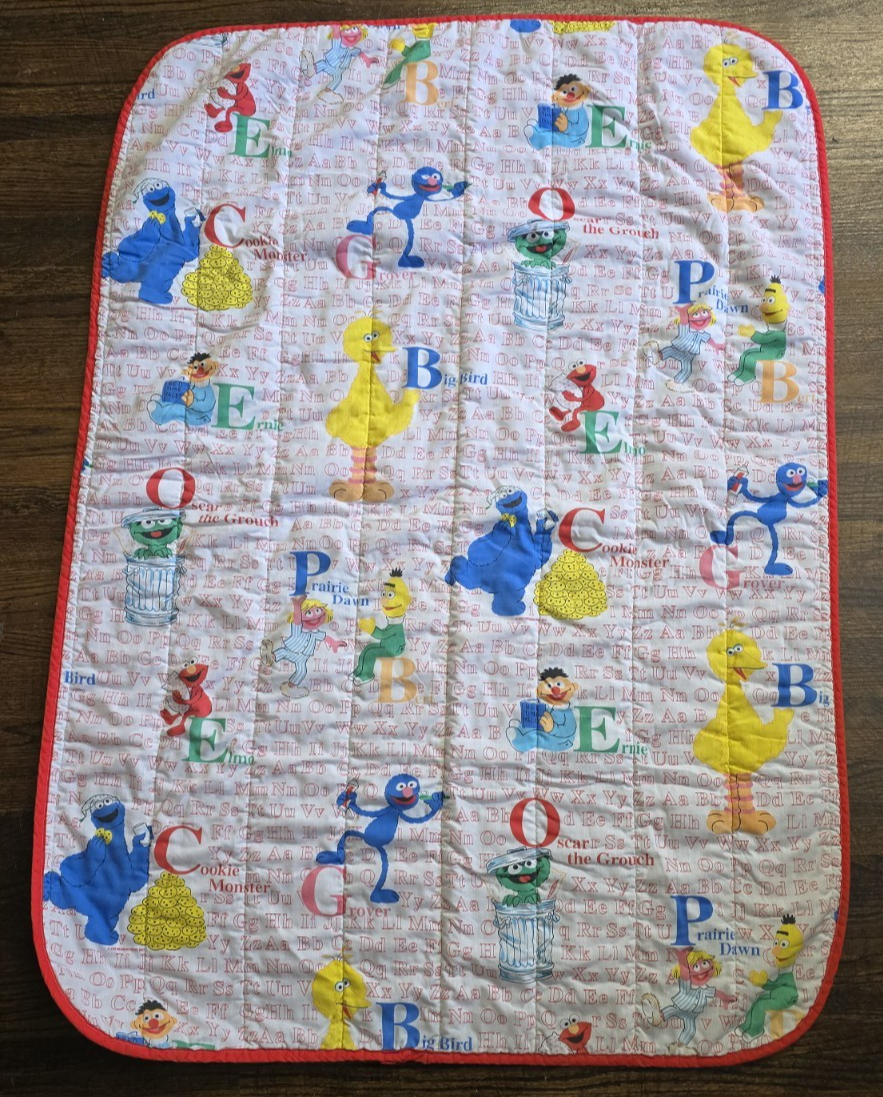 Vintage Alphabet Sesame Street Crib Toddler Size Comforter Quilt Made in... - $37.40