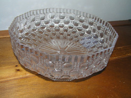 Vintage REGALINE Clear White with Geometric Shapes Plastic Footed Serving Bowl – - £8.43 GBP