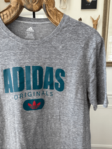 Adidas Short Sleeve Trefoil Logo Grey Teal Red Tshirt L - $13.50