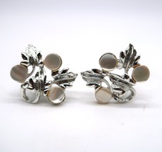 Vintage silver tone &amp; mother of pearl leaf themed clip on earrings - £11.95 GBP